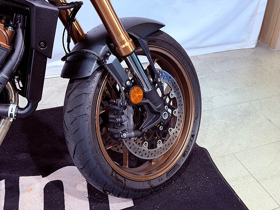 Honda CB 650 R **GARANTI / SERVICE** 17 of 19