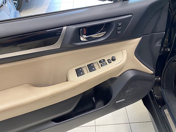 Subaru Outback 14 of 20