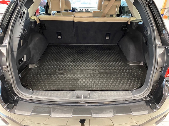 Subaru Outback 10 of 20