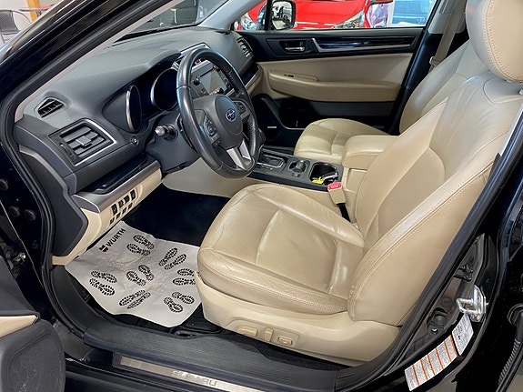 Subaru Outback 12 of 20