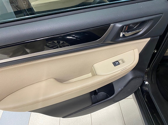 Subaru Outback 16 of 20