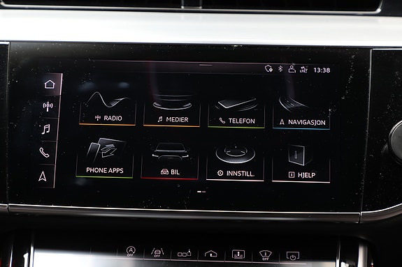 Audi A8 24 of 30
