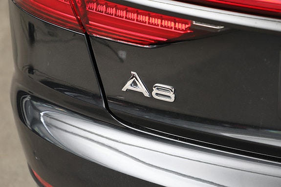 Audi A8 10 of 30