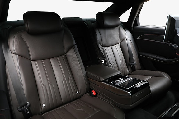 Audi A8 18 of 30