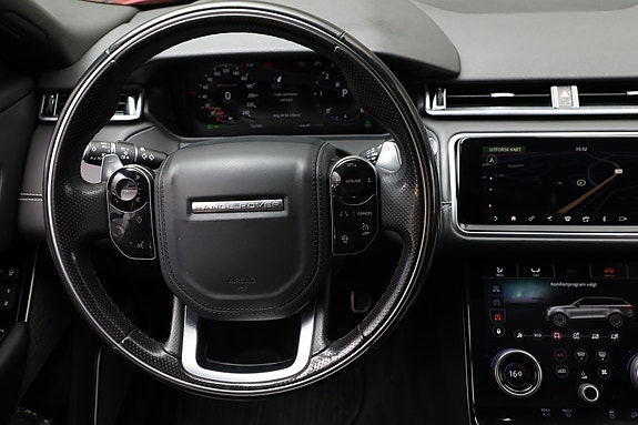 Land Rover Range Rover Velar 15 of 30