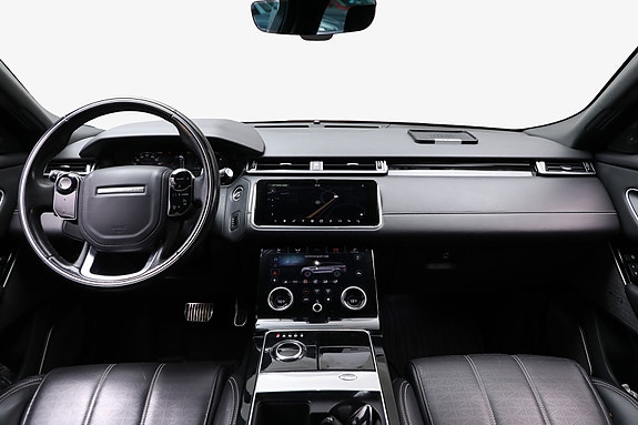 Land Rover Range Rover Velar 13 of 30