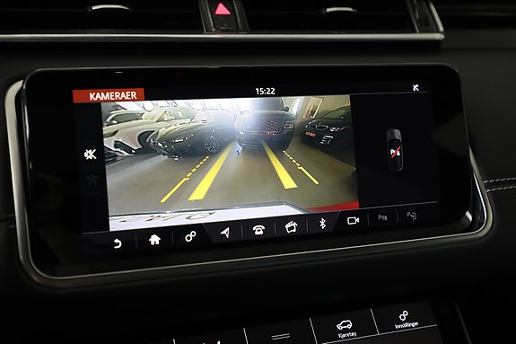 Land Rover Range Rover Velar 26 of 30