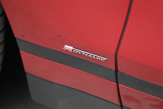 Land Rover Range Rover Velar 10 of 30