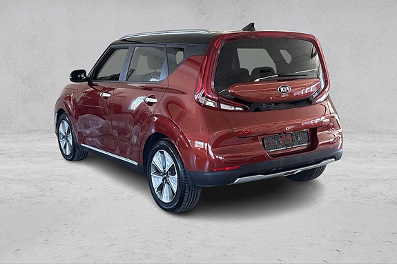 Kia e-Soul 4 of 5