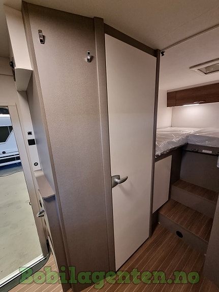 Etrusco T 6.9 SB Hymer/ NYBIL / Solcelle / Ryggekamera / Markise / Lettmetallfelger / Stor gjennomgående garasje / Skyroof / Gassalarm ++ 30 of 30