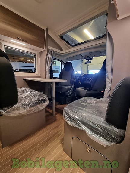 Etrusco T 6.9 SB Hymer/ NYBIL / Solcelle / Ryggekamera / Markise / Lettmetallfelger / Stor gjennomgående garasje / Skyroof / Gassalarm ++ 11 of 30