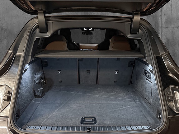 BMW iX 29 of 30