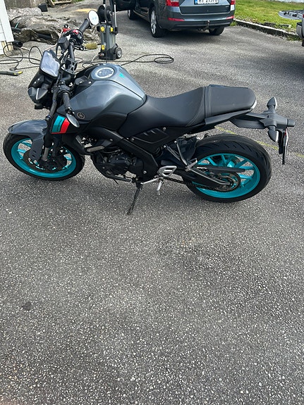 Yamaha MT-125 4 of 5