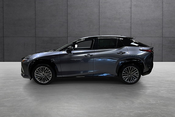Lexus RZ450e 2 of 20