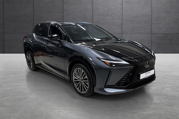 Lexus RZ450e 7 of 20
