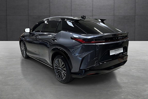 Lexus RZ450e 3 of 20