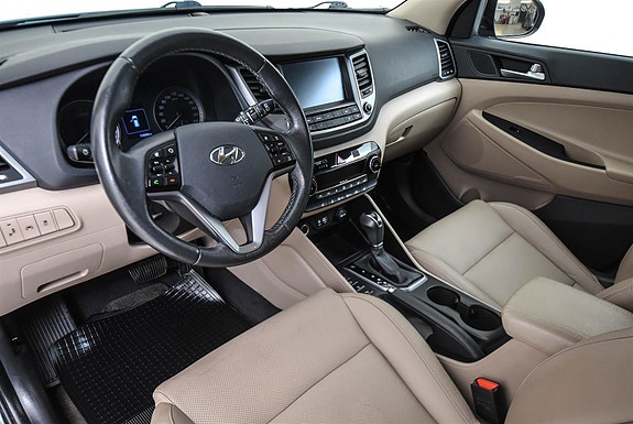 Hyundai Tucson 13 of 27