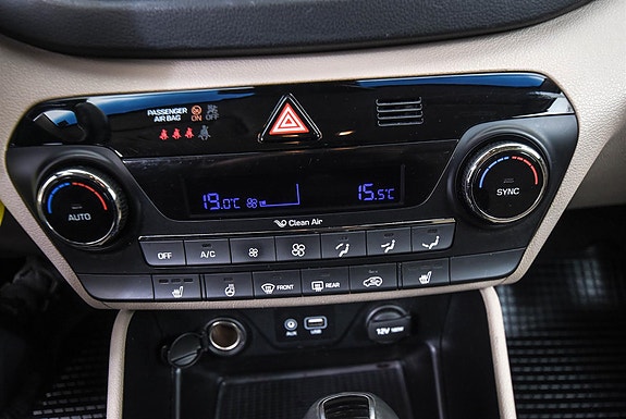 Hyundai Tucson 25 of 27