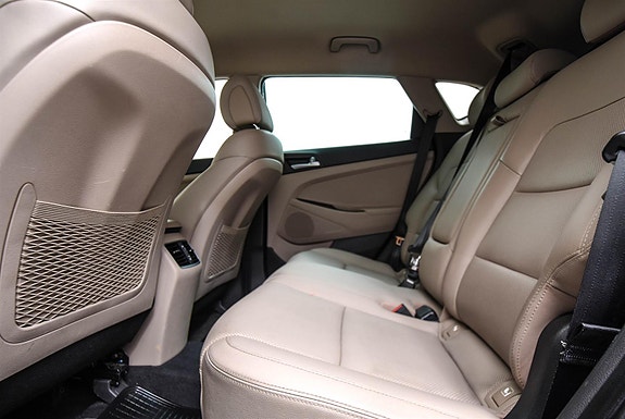 Hyundai Tucson 17 of 27