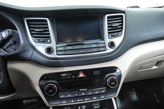 Hyundai Tucson 24 of 27