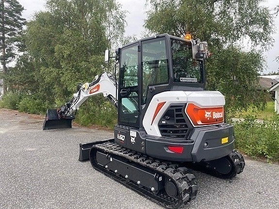 Bobcat E60 2 of 5