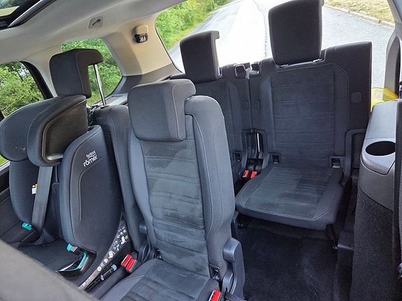 Volkswagen Touran 28 of 30