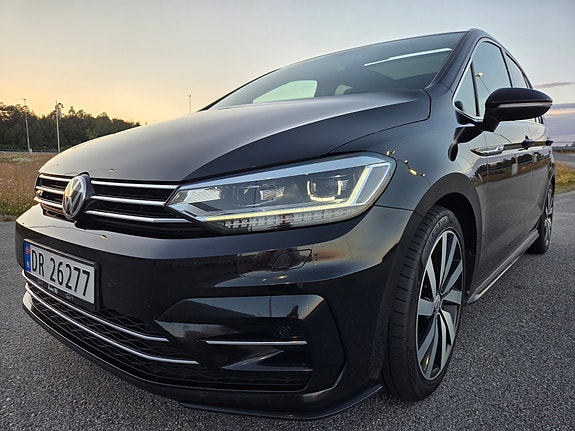 Volkswagen Touran 18 of 30