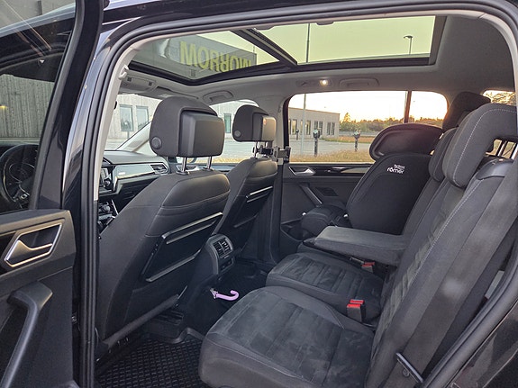 Volkswagen Touran 25 of 30