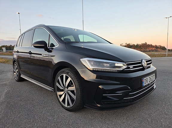 Volkswagen Touran 13 of 30