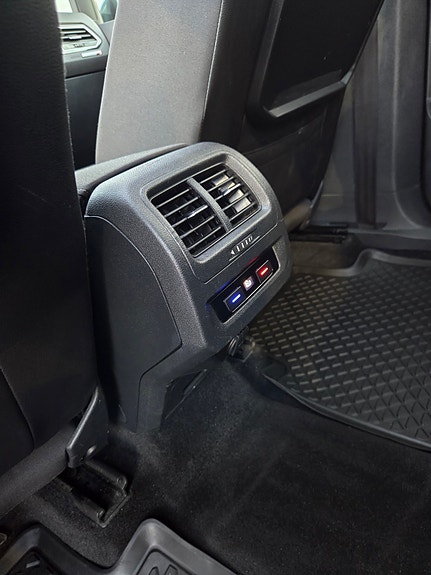 Volkswagen Touran 23 of 30