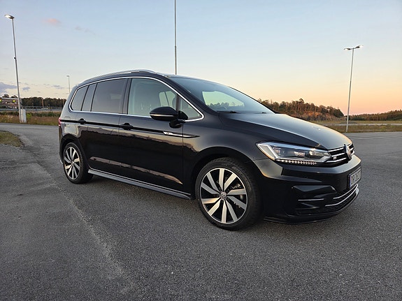 Volkswagen Touran 12 of 30