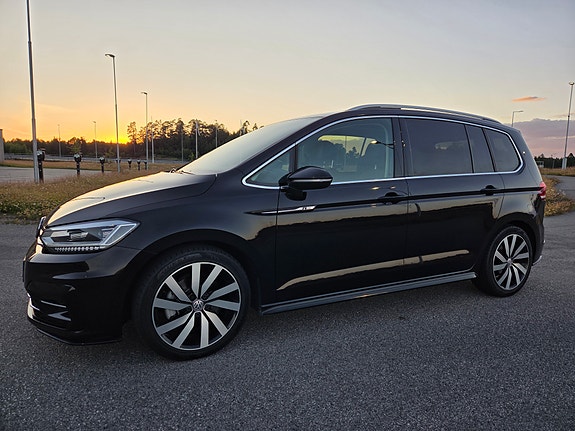 Volkswagen Touran 5 of 5