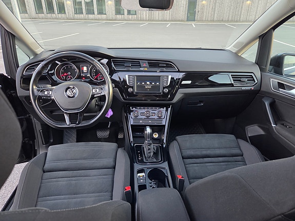Volkswagen Touran 20 of 30