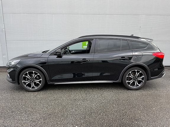 Ford Focus 2 of 27