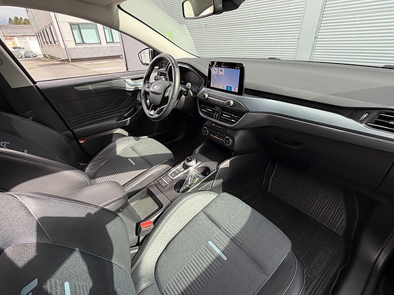 Ford Focus 27 of 27