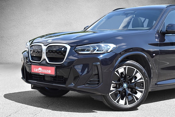 BMW iX3 2 of 5