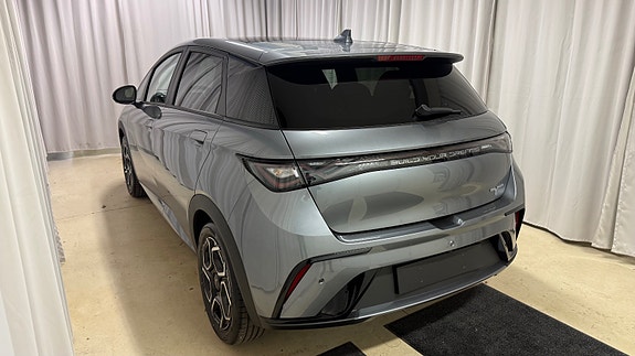 BYD Dolphin 7 of 30