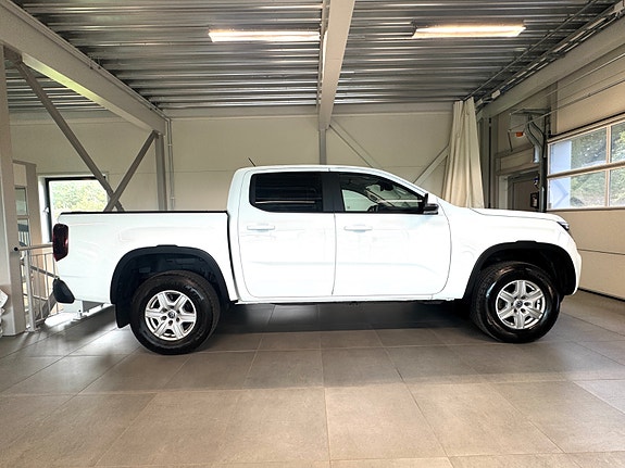 Volkswagen Amarok 8 of 15