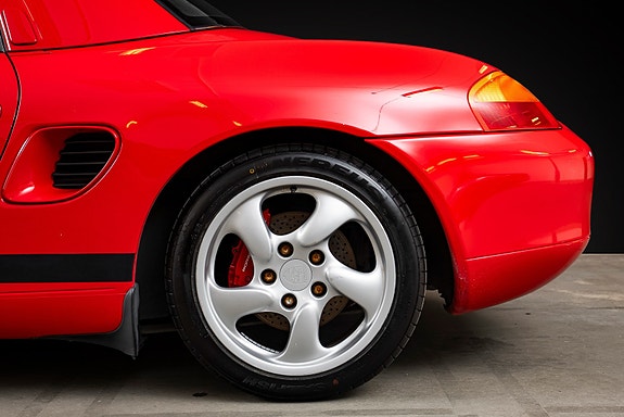 Porsche Boxster 6 of 19