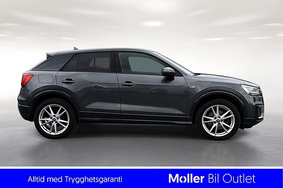 Audi Q2 4 of 5