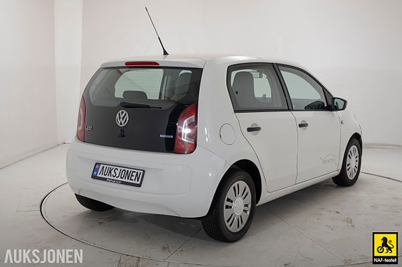 Volkswagen UP! 4 of 5