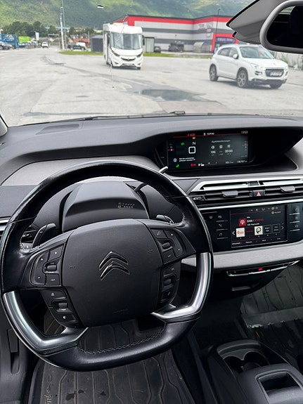 Citroen Grand C4 Picasso 10 of 12