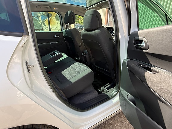Peugeot 3008 28 of 30
