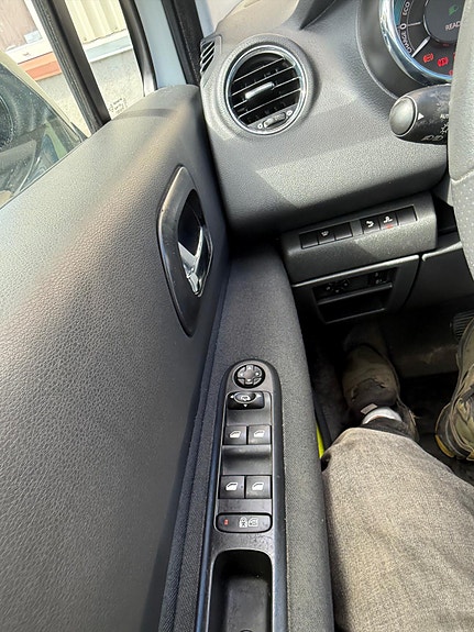 Peugeot 3008 16 of 30