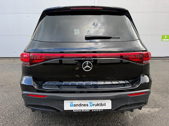 Mercedes-Benz EQB300 4 of 5