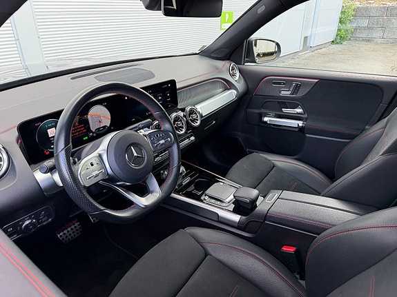 Mercedes-Benz EQB300 5 of 5