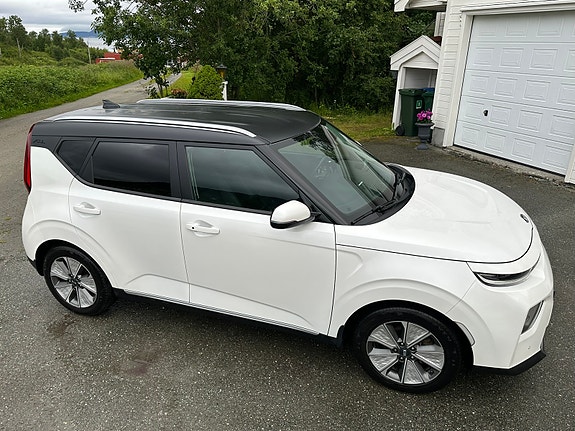 Kia e-Soul 3 of 5