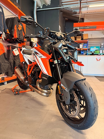 KTM 1390 Super Duke RR | 3,99% rentekampanje | Utvidet garanti 25 of 27