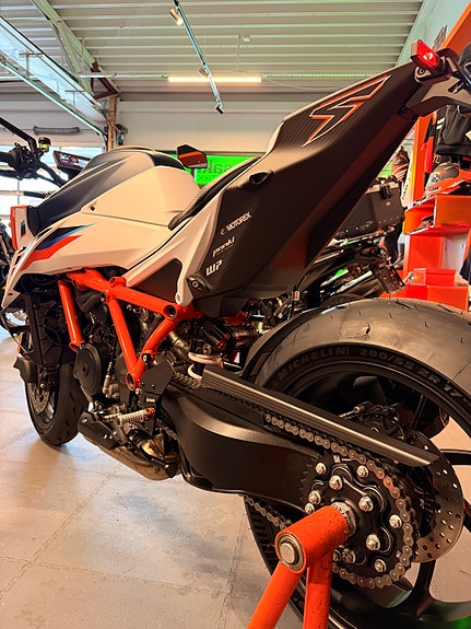 KTM 1390 Super Duke RR | 3,99% rentekampanje | Utvidet garanti 17 of 27