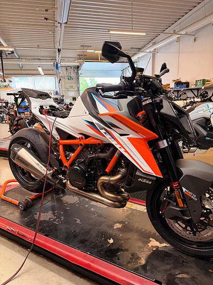 KTM 1390 Super Duke RR | 3,99% rentekampanje | Utvidet garanti 14 of 27